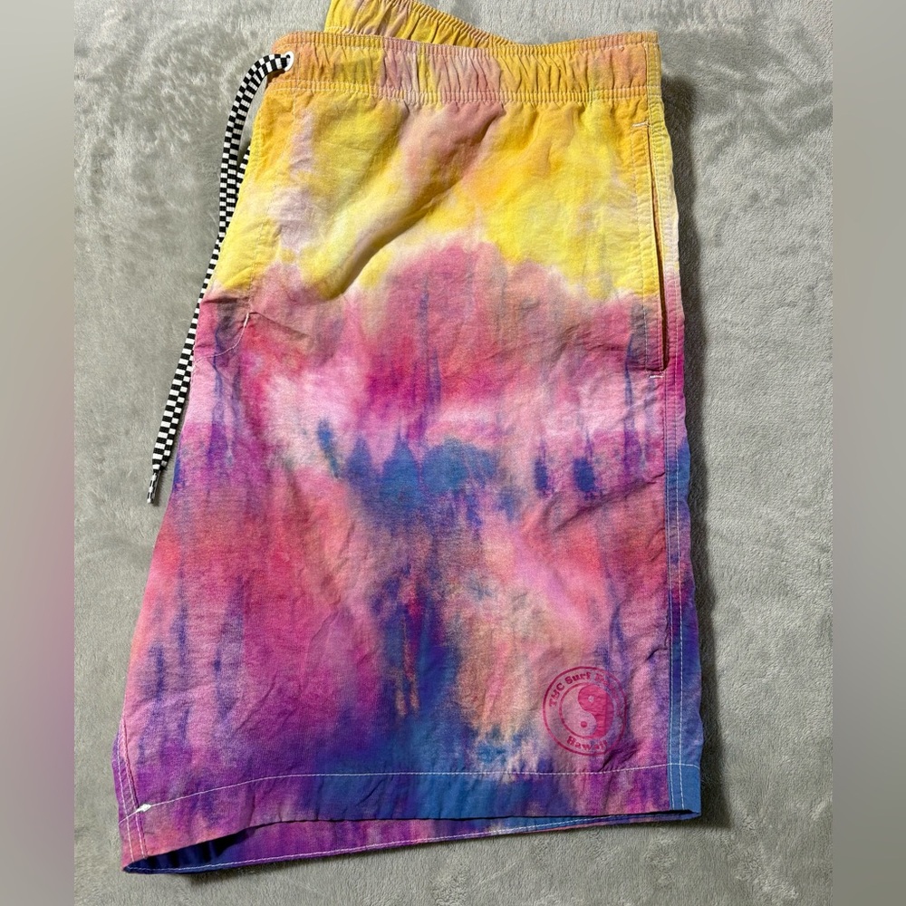 Vtg T&C Surf Designs Hawaii Men’s Tie Dye Swim Trunks. Sz XL Pockets/drawstring